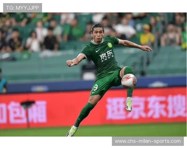 中超张玉宁力量练习持续提升,力压群雄,成就顶级前锋